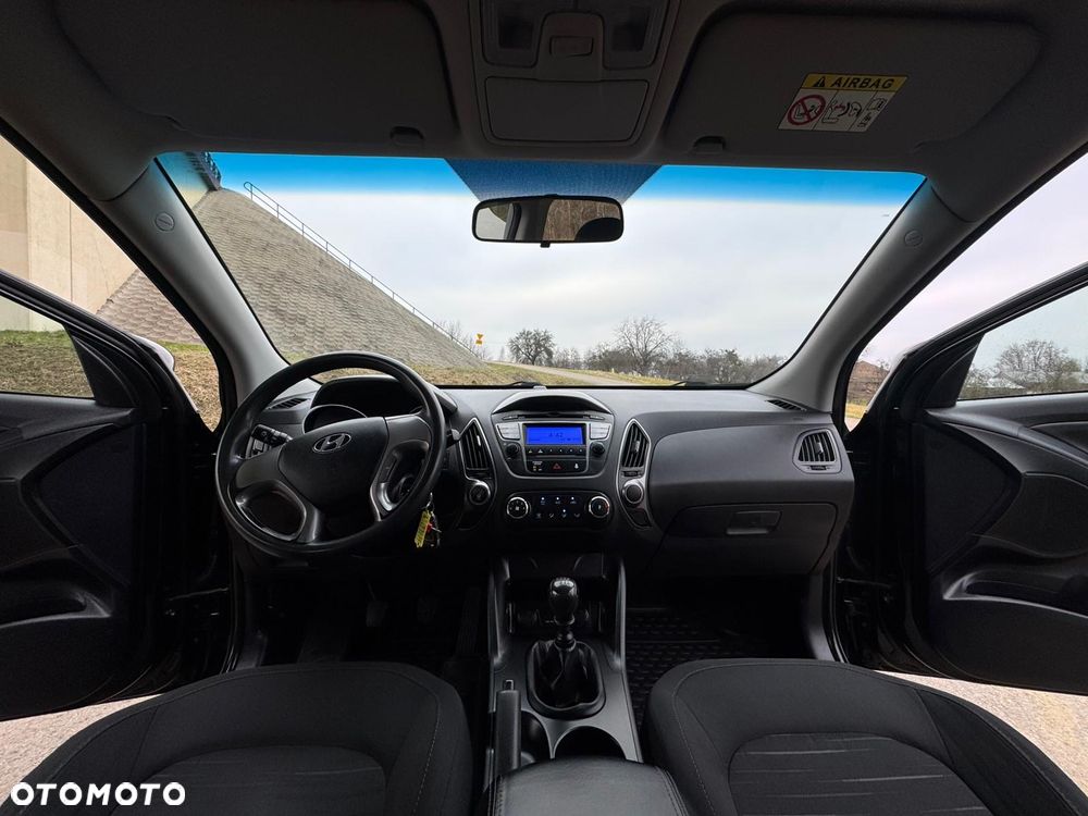 Hyundai ix35 1.6 2WD Fifa World Cup Edition - 8