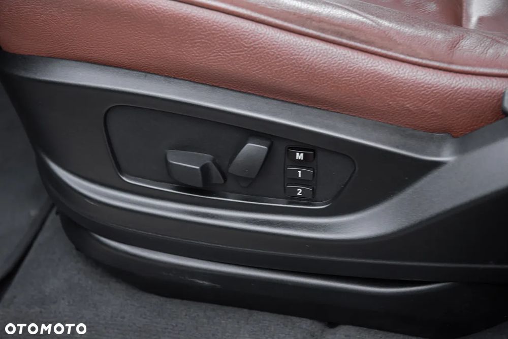 BMW X5 xDrive35i Edition Exclusive - 17