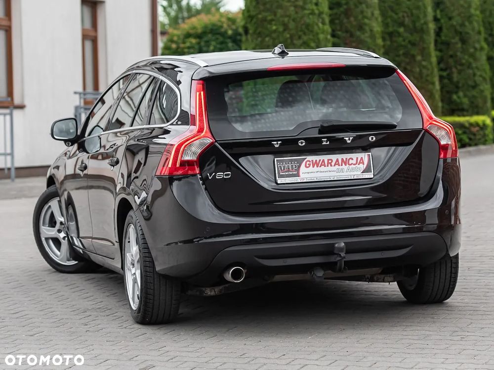 Volvo V60 D2 Summum - 8