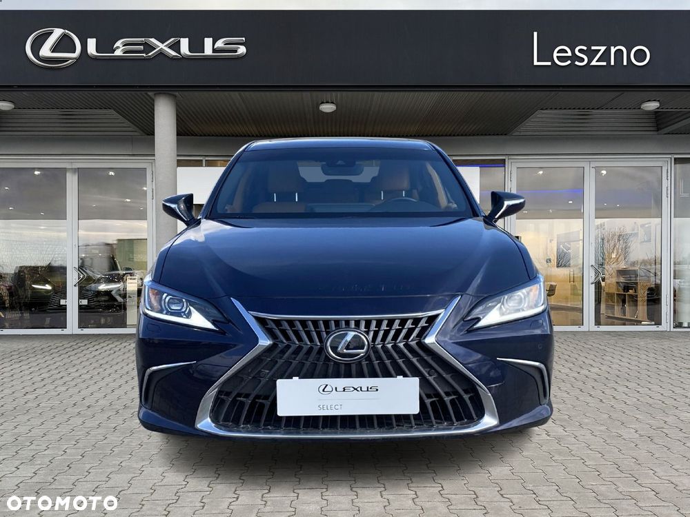 Lexus ES - 8