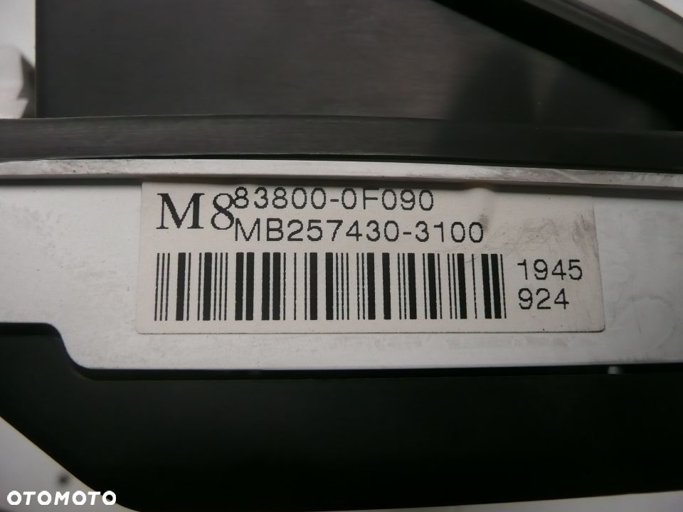 TOYOTA COROLLA VERSO LICZNIK ZEGARY - 5