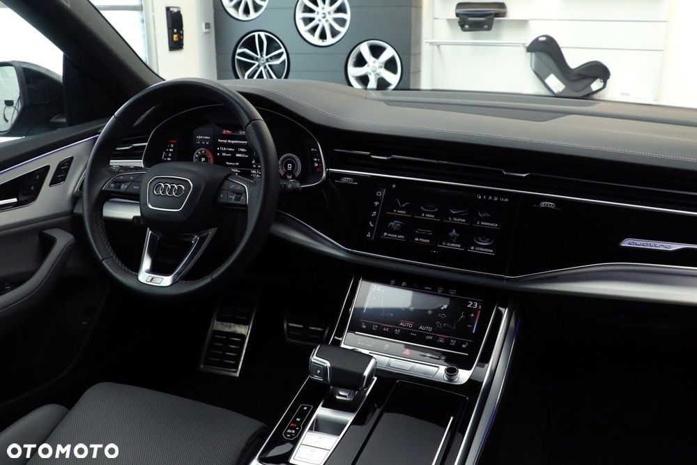Audi Q8 55 TFSI mHEV Quattro Tiptronic - 24