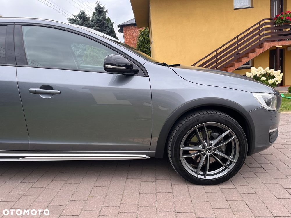 Volvo V60 Cross Country D4 Summum - 6
