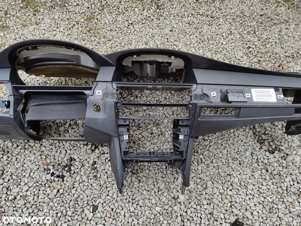 BMW E60 E61 DESKA KONSOLA kokpit czarna Igła Europa - 10