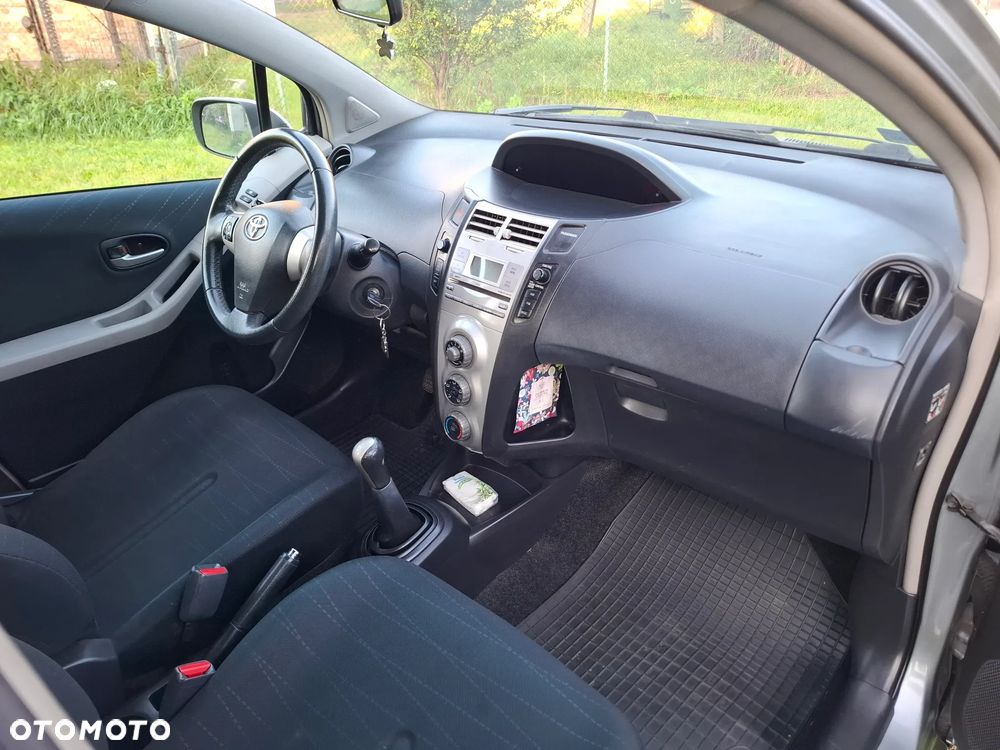 Toyota Yaris 1.4 D-4D Sol - 9