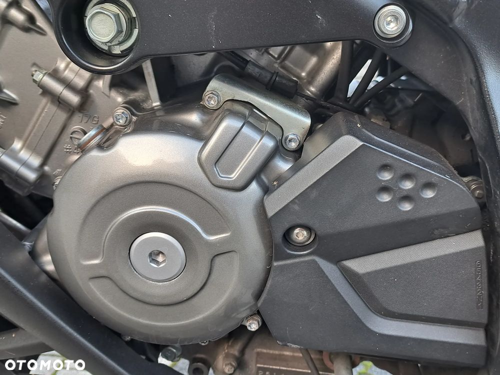 Suzuki V-STROM - 21