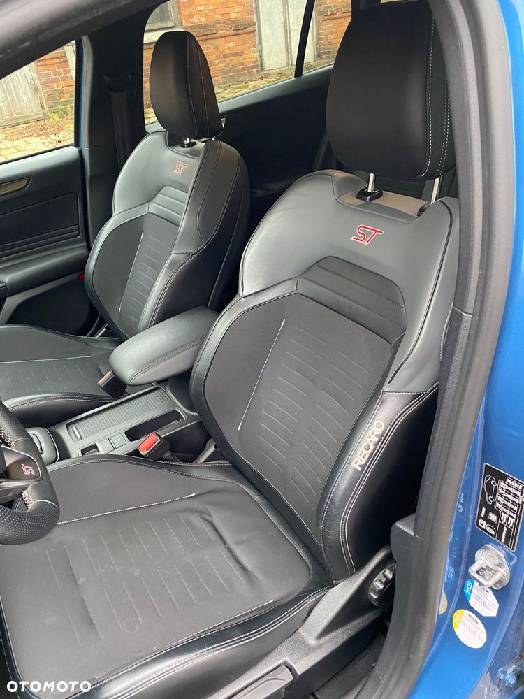 Ford Focus 2.0 EcoBlue ST - 18