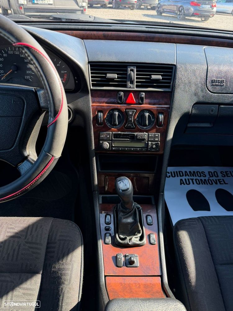 Mercedes-Benz C 200 D Sport - 24