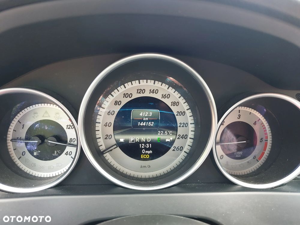 Mercedes-Benz Klasa C 250 (BlueTEC) d 4Matic 7G-TRONIC AMG Line - 4