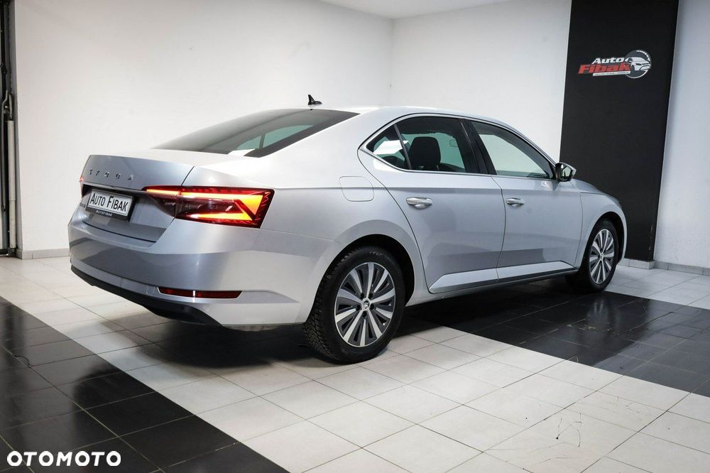 Skoda Superb 2.0 TSI Style DSG - 13