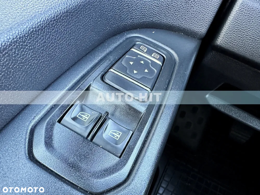 Renault Trafic - 14