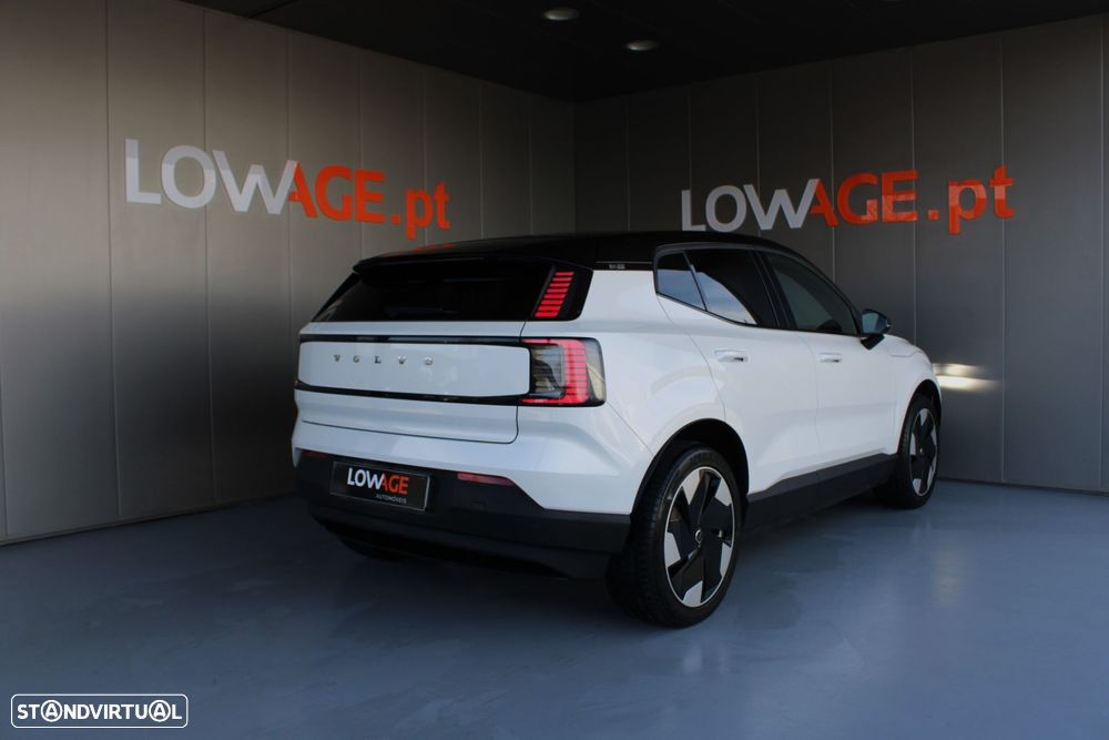 Volvo EX30 69 kWh Single Motor Extended Range Plus - 17