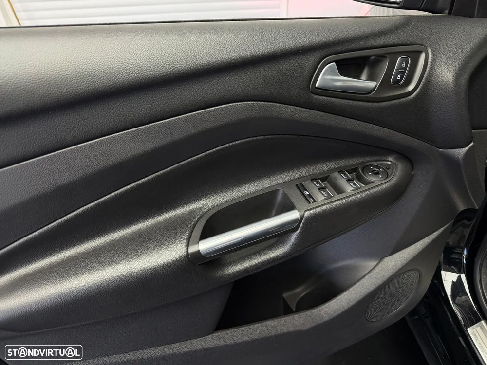 Ford Kuga 1.5 TDCi ST-Line - 7