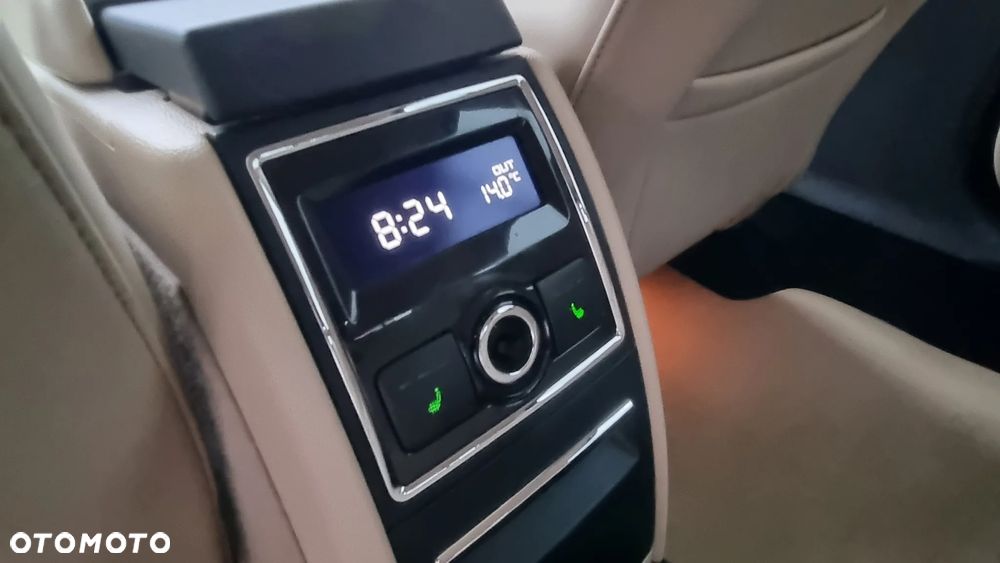 Skoda Superb 3.6 FSI 4x4 Platinum DSG - 23