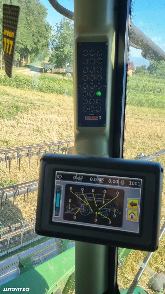 John Deere W440 - 16