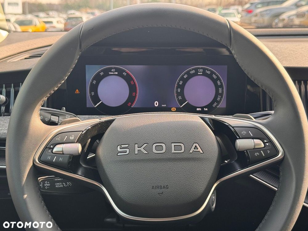 Skoda Superb 2.0 TDI SCR 4x4 Drive DSG - 16