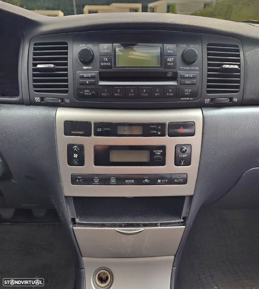 Toyota Corolla 1.4 D-4D Sol - 15
