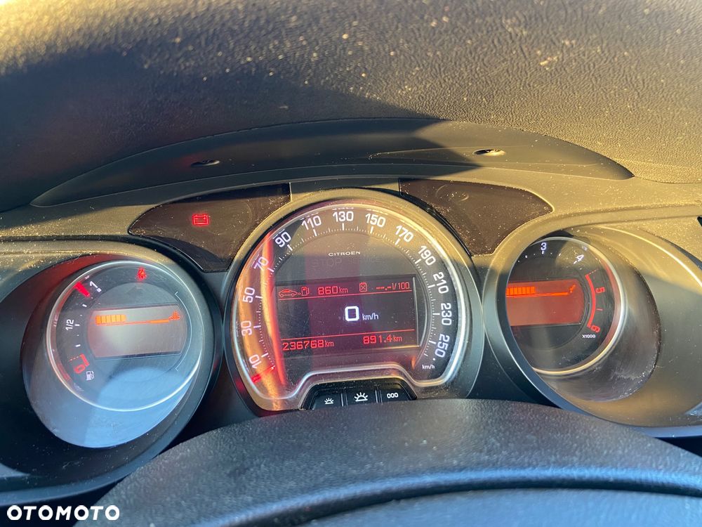Citroën C5 2.0 HDi Confort - 19