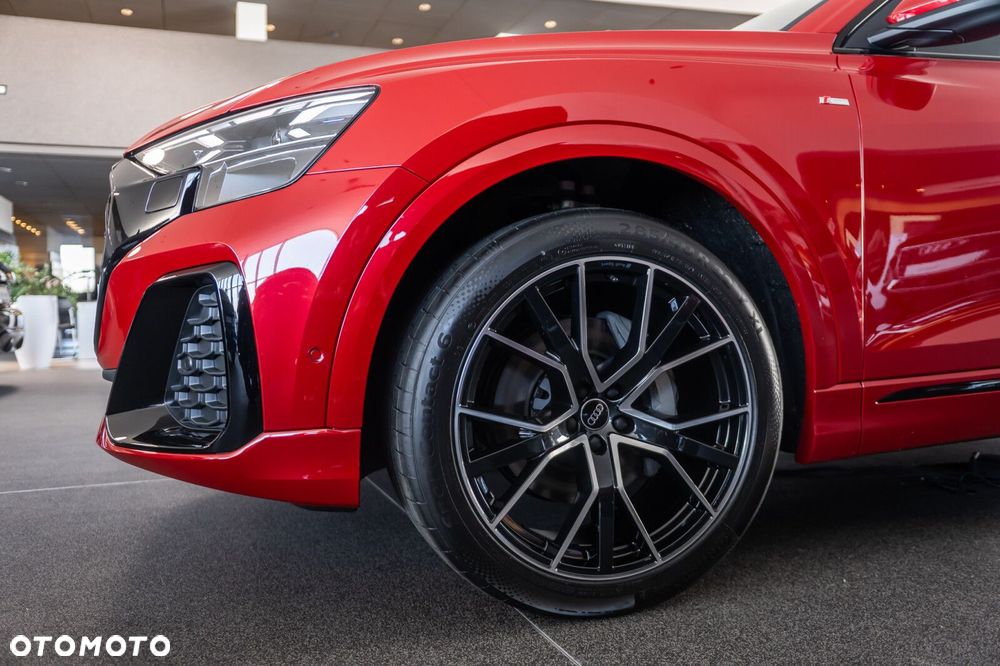 Audi Q8 - 6