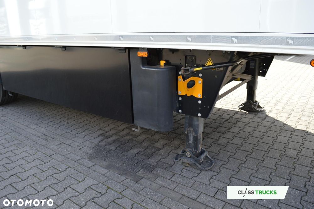 Schmitz Cargobull SKO FP 60 Carrier Vector 1550 - 12