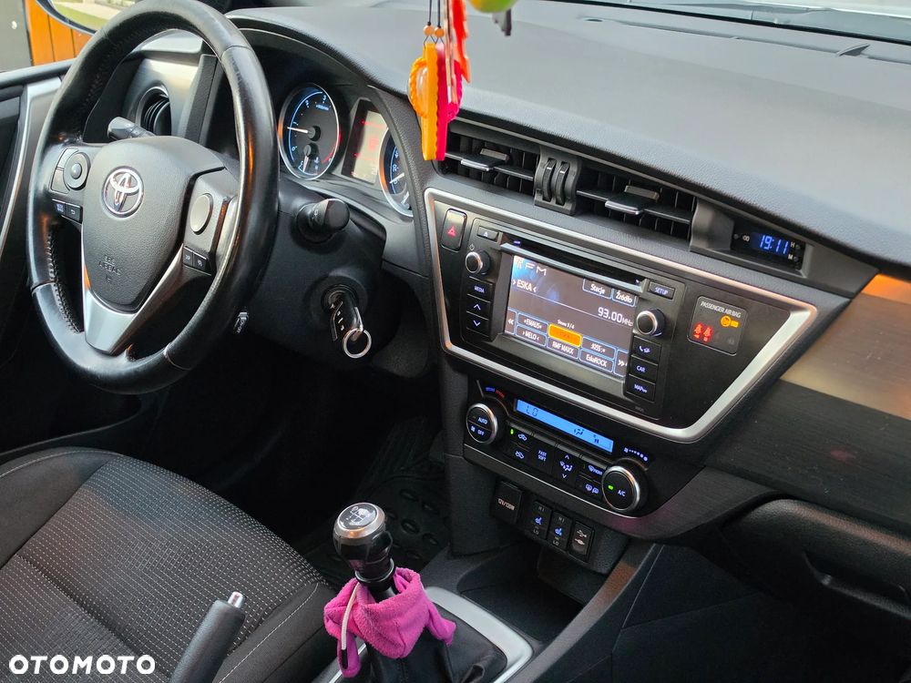 Toyota Auris 2.0 D-4D Prestige - 27
