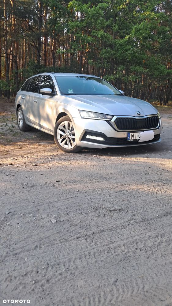 Skoda Octavia 2.0 TDI SCR Ambition DSG - 2