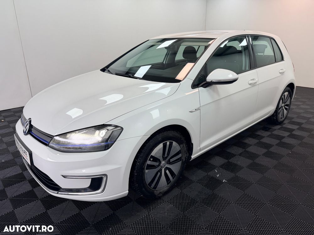 Volkswagen Golf - 21