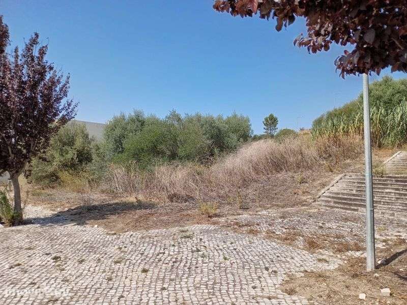 Terreno urbano para construção - Grande imagem: 2/10