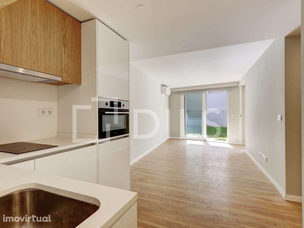 Apartamento T1 localizado junto à Av. da Liberdade - Grande imagem: 3/19