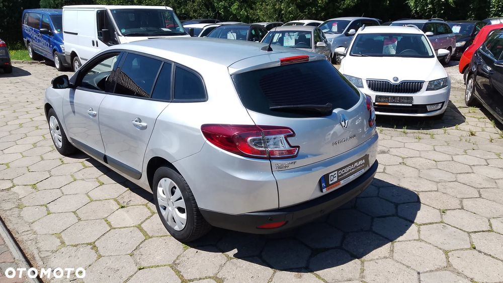 Renault Megane dCi 90 FAP Paris - 3
