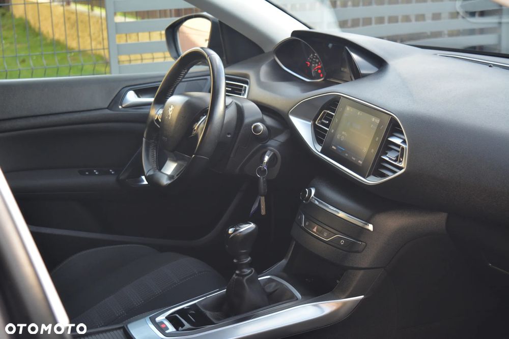 Peugeot 308 1.5 BlueHDi Active S&S - 20