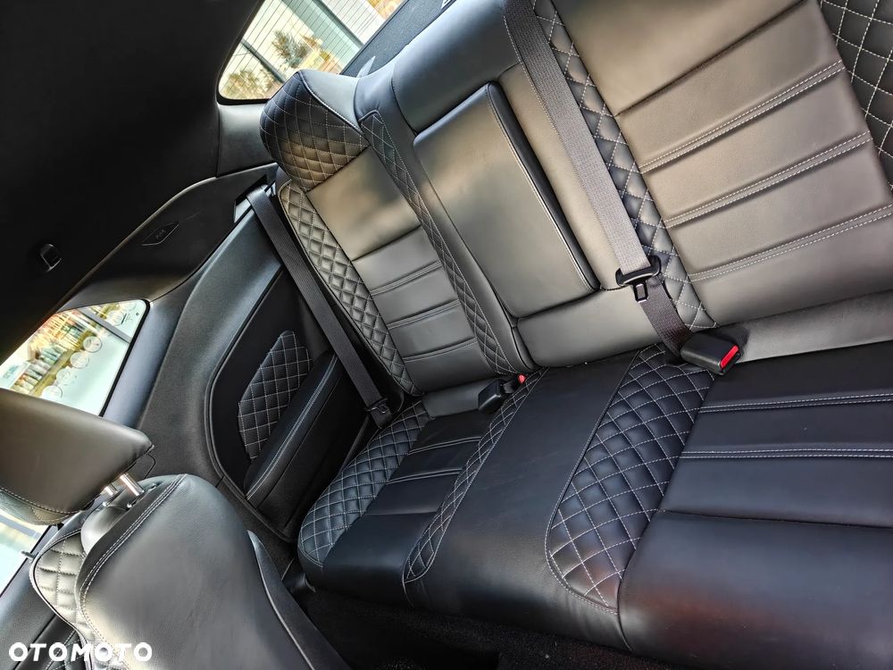 Dodge Challenger Automatik R/T Plus - 22