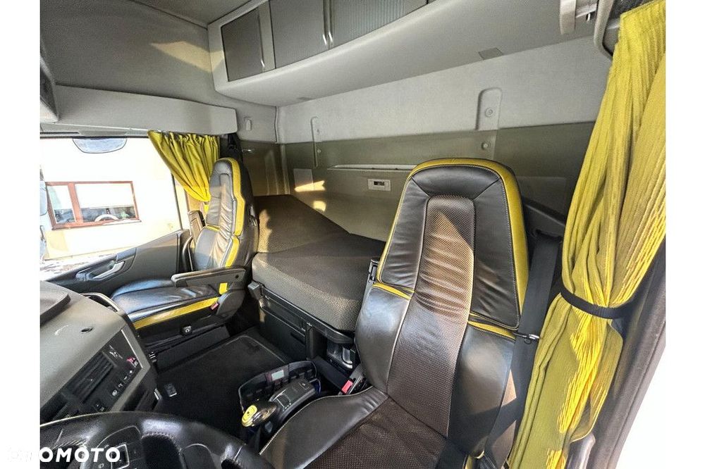 Volvo FH550 8X2 EURO6 + FASSI F660 + JIB - 22