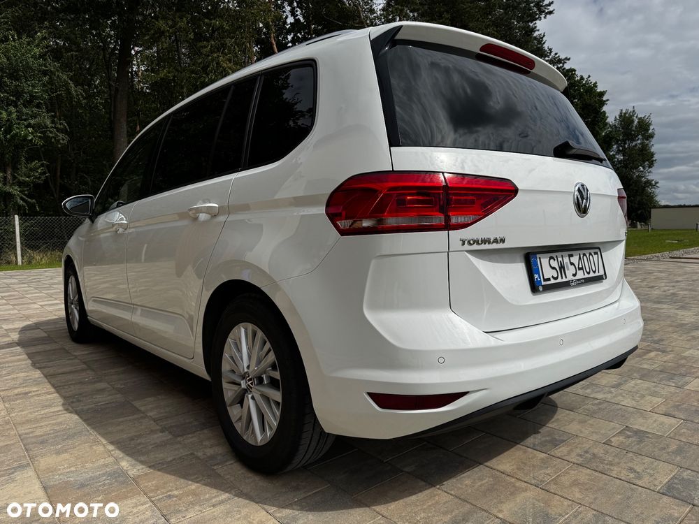 Volkswagen Touran - 6