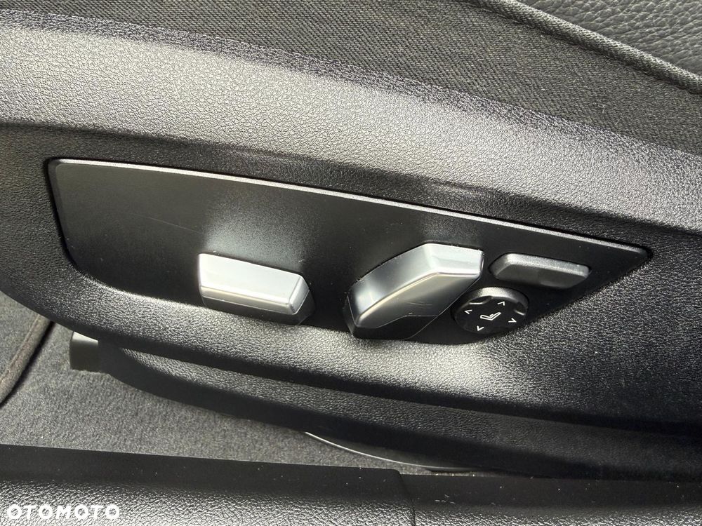 BMW Seria 5 530i xDrive mHEV M Sport sport - 15