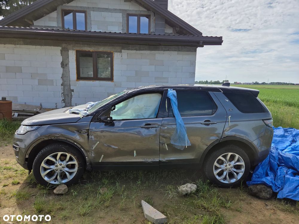 Land Rover Discovery Sport 2.0 TD4 HSE - 3