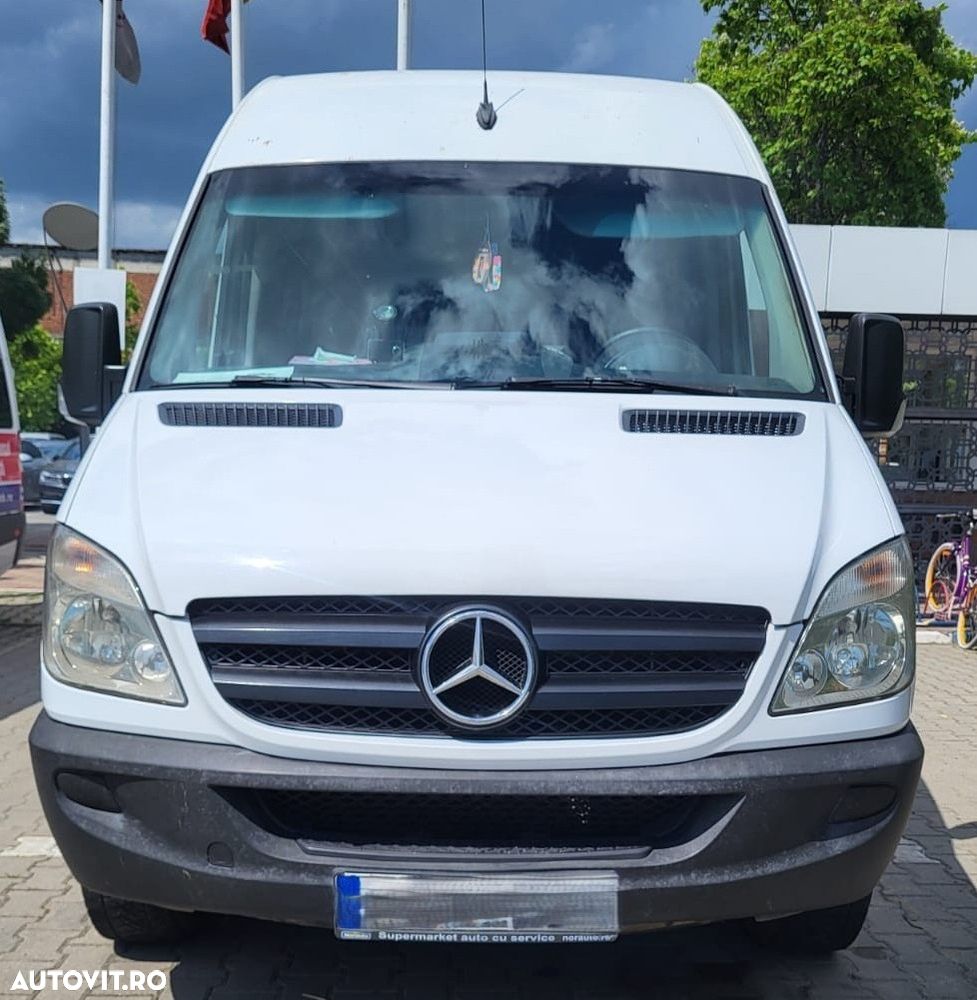 Mercedes-Benz Sprinter - 1