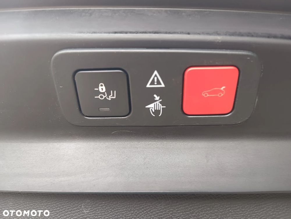 Peugeot 5008 PureTech 130 EAT8 Stop & Start Crossway - 22