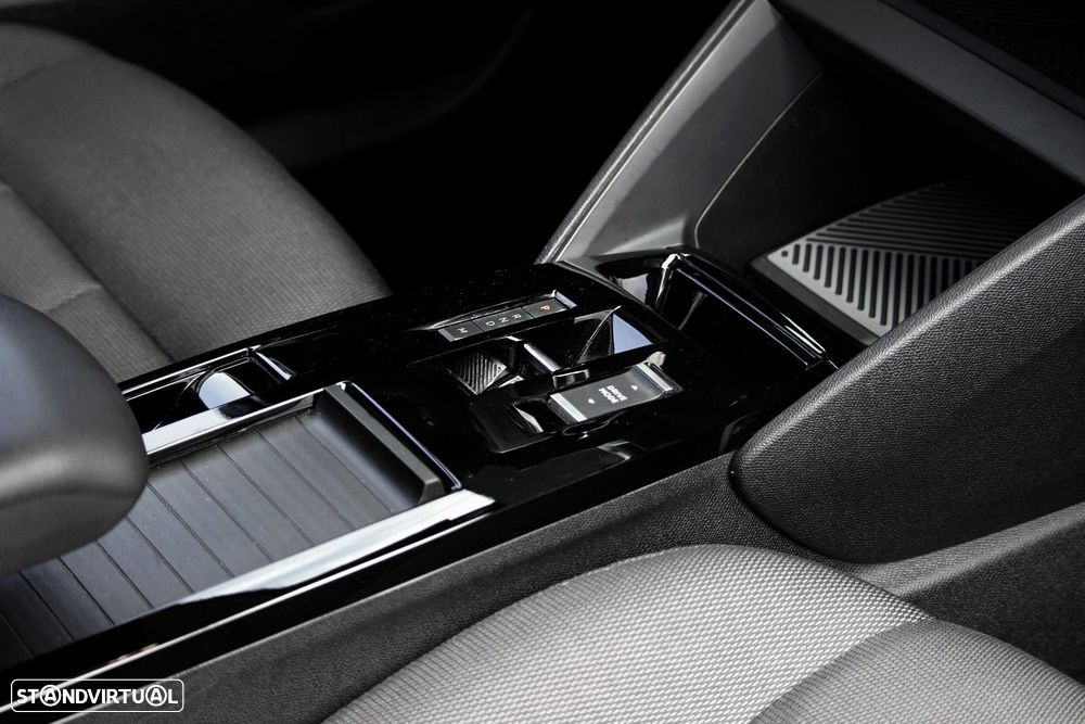 Citroën C4 X 1.2 Hybrid Plus e-DSC6 - 12