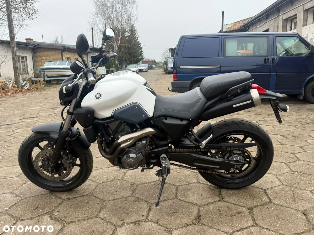 Yamaha MT - 7