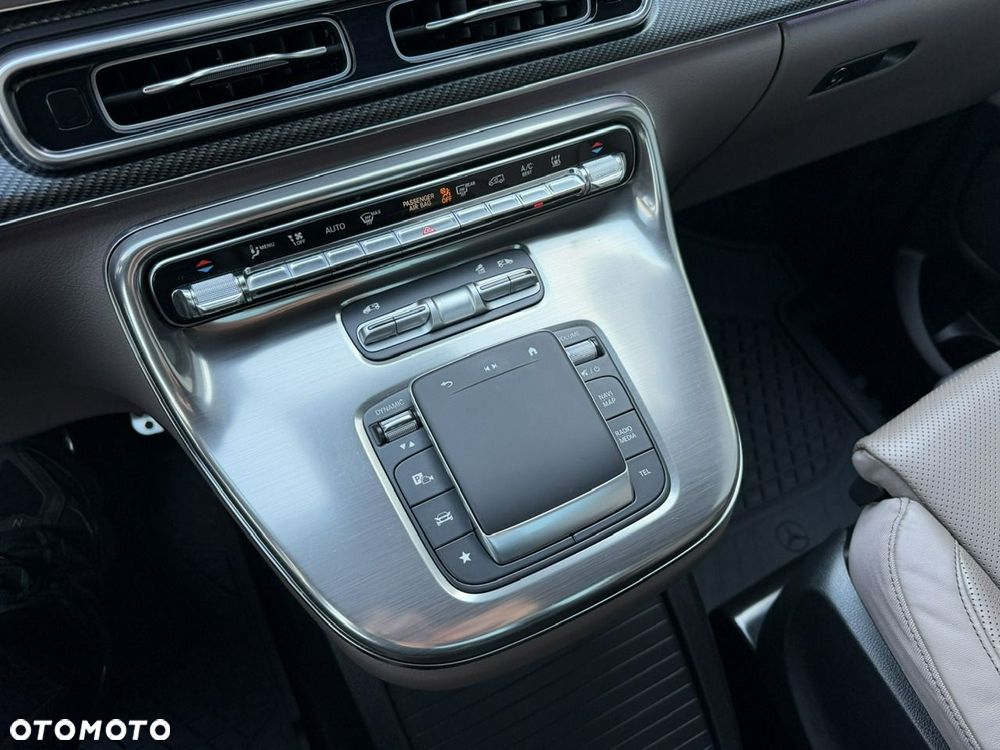 Mercedes-Benz Klasa V 300 d lang 4Matic 9G-TRONIC Exclusive - 20