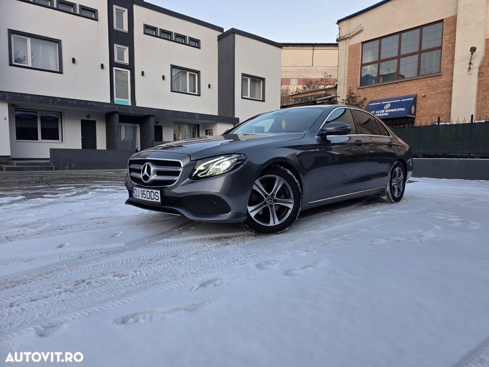 Mercedes-Benz E 220 d T-Modell Aut - 1