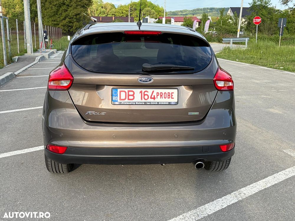 Ford Focus 1.5 EcoBoost Start-Stopp-System TITANIUM - 12