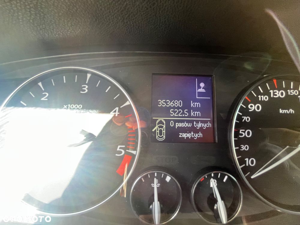 Renault Laguna 2.0 DCi Dynamique - 9