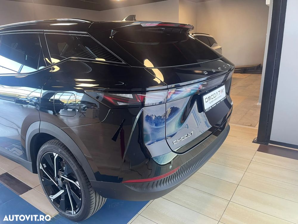 Omoda 7 1.5 TGDI 1DHT PHEV Exclusive - 11