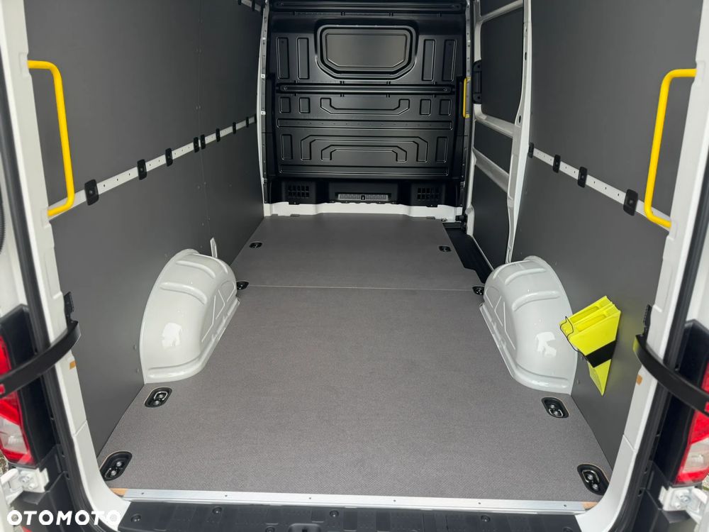 Volkswagen Crafter Furgon - 25