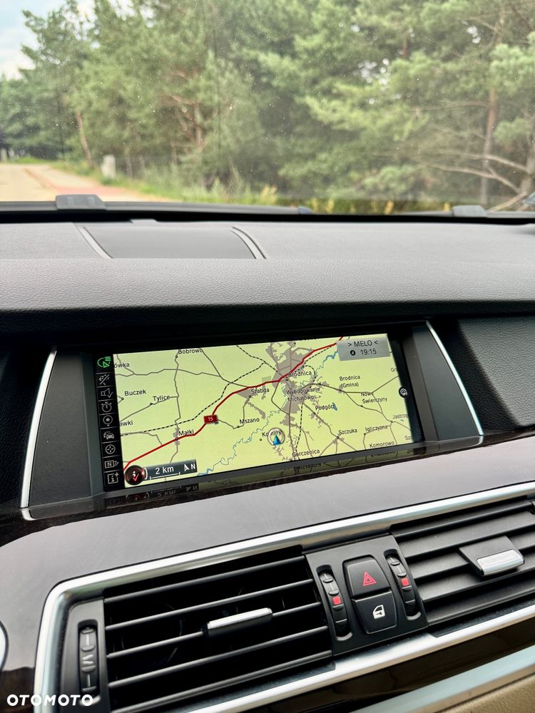 BMW 5GT 530d xDrive - 14