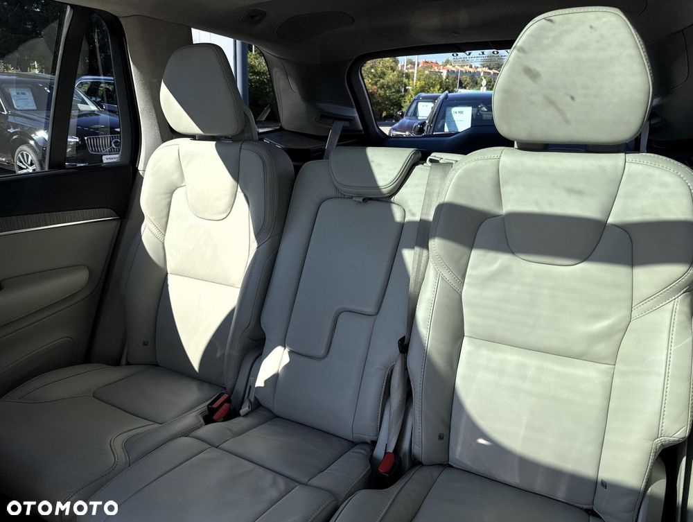 Volvo XC 90 - 29