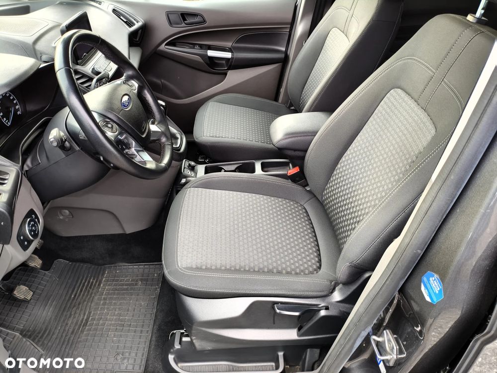 Ford Tourneo Connect Grand - 13