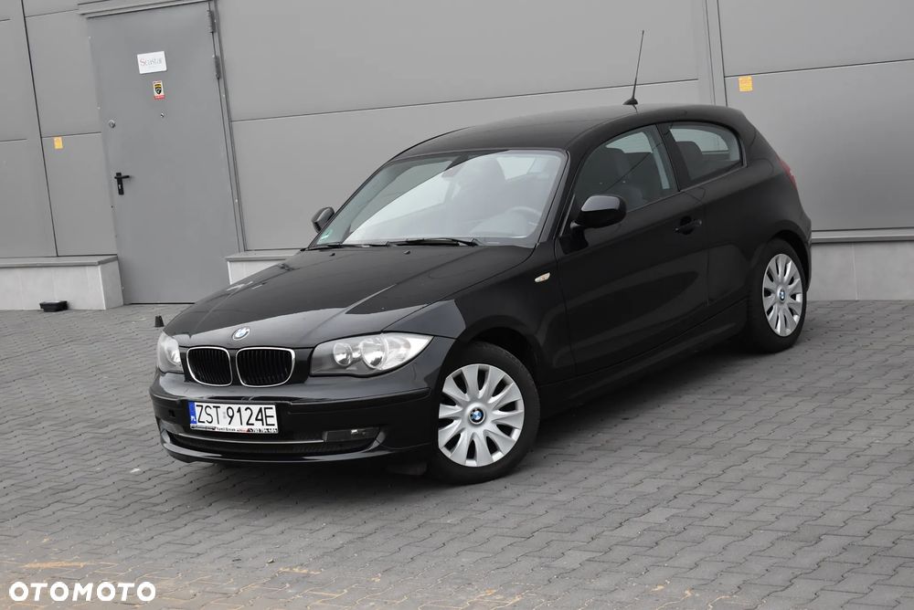BMW Seria 1 116i - 25